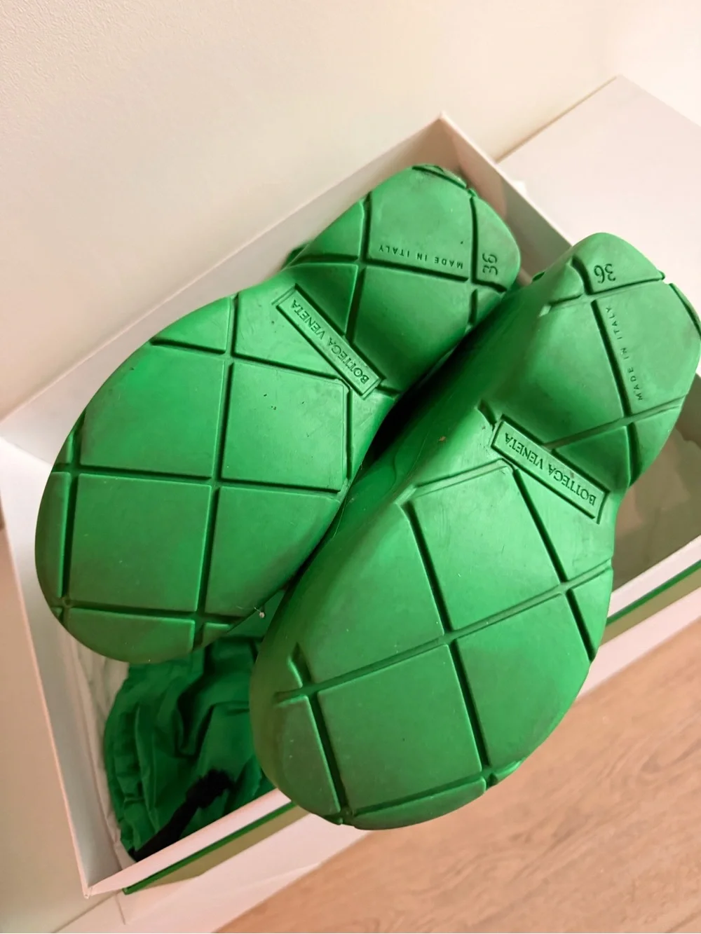 Bottega Veneta Green Sculpted Platform Ankle Boots